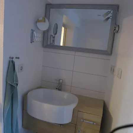 Apartment Haus Hinneres Schalkenmehren