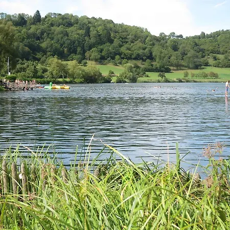 Haus Hinneres 公寓 *