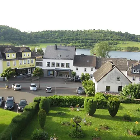 Haus Hinneres Apartment Schalkenmehren